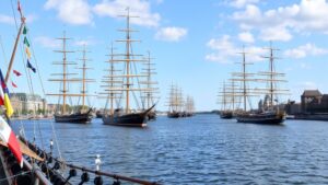 Tien mensen te water na bootongeluk tijdens Sail