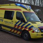 Steekpartij op Nieuwezijds Voorburgwal, man gewond