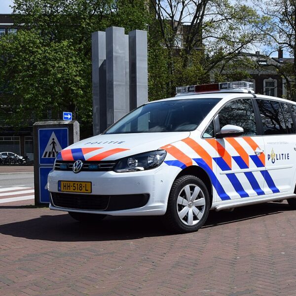 Schietincident in Osdorp: man met verwondingen naar ziekenhuis
