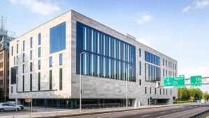 Nieuw VU-gebouw in Amsterdam: trillingen buiten gesloten